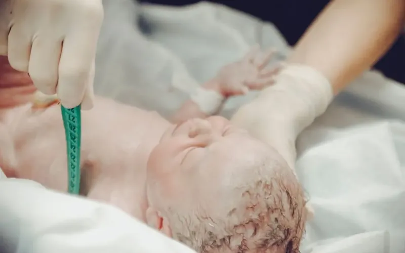 Premature tenu en service de neonatologie